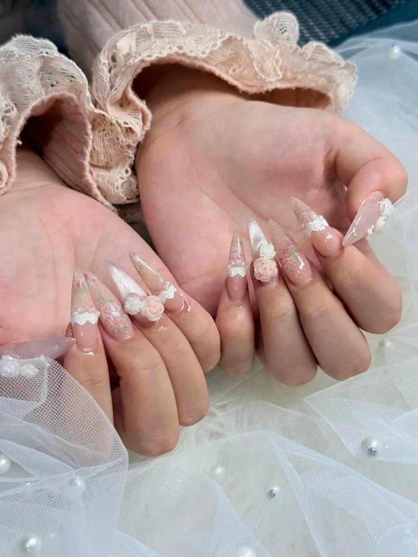 ネイル アートネイル オーロラネイル チークネイル 長さ出し フットネイル ハンドネイル 銀河_ Chan nailsのネイルデザイン
