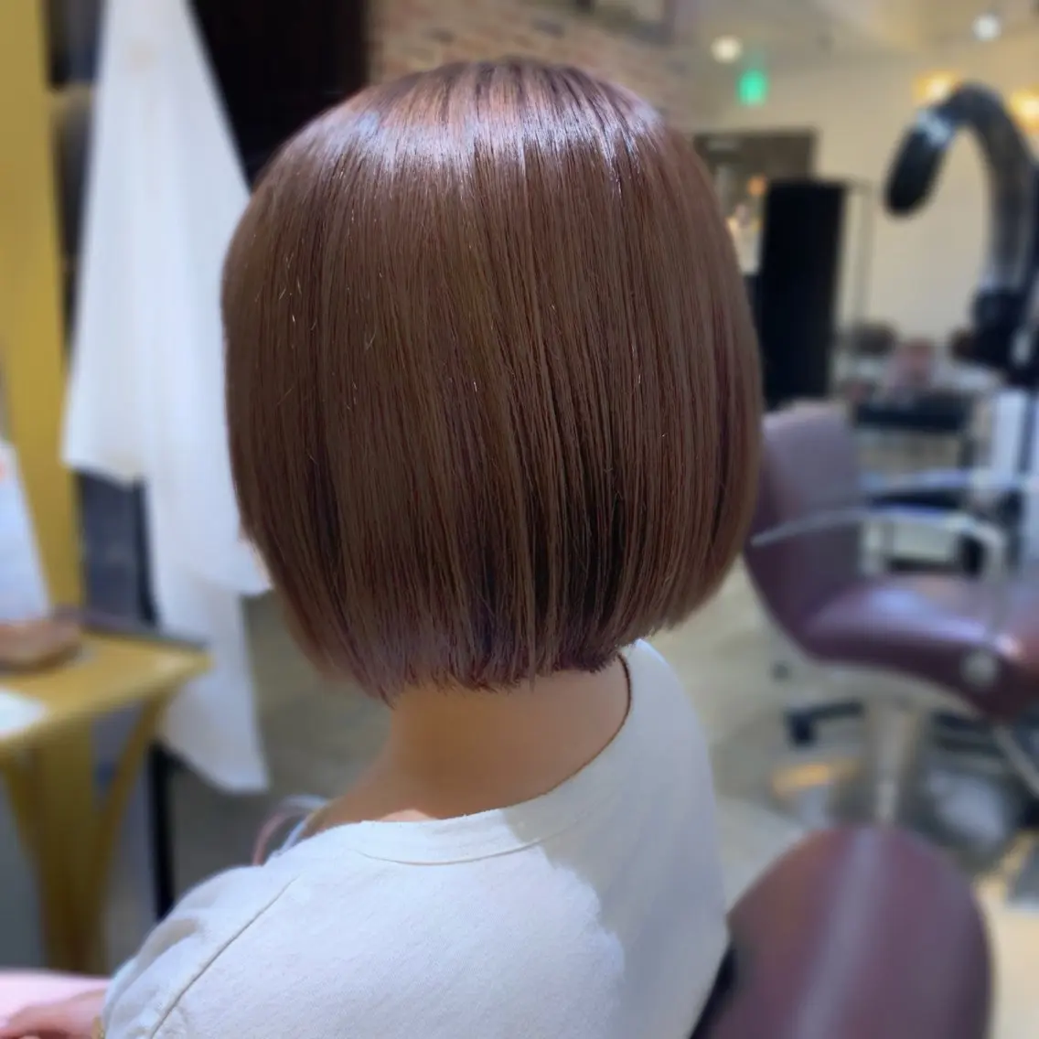 ショート カラー ブラウンカラー ショコラブラウン カット ヘアカラー Saki💛心斎橋 髪質改善/艶カラーのヘアスタイル