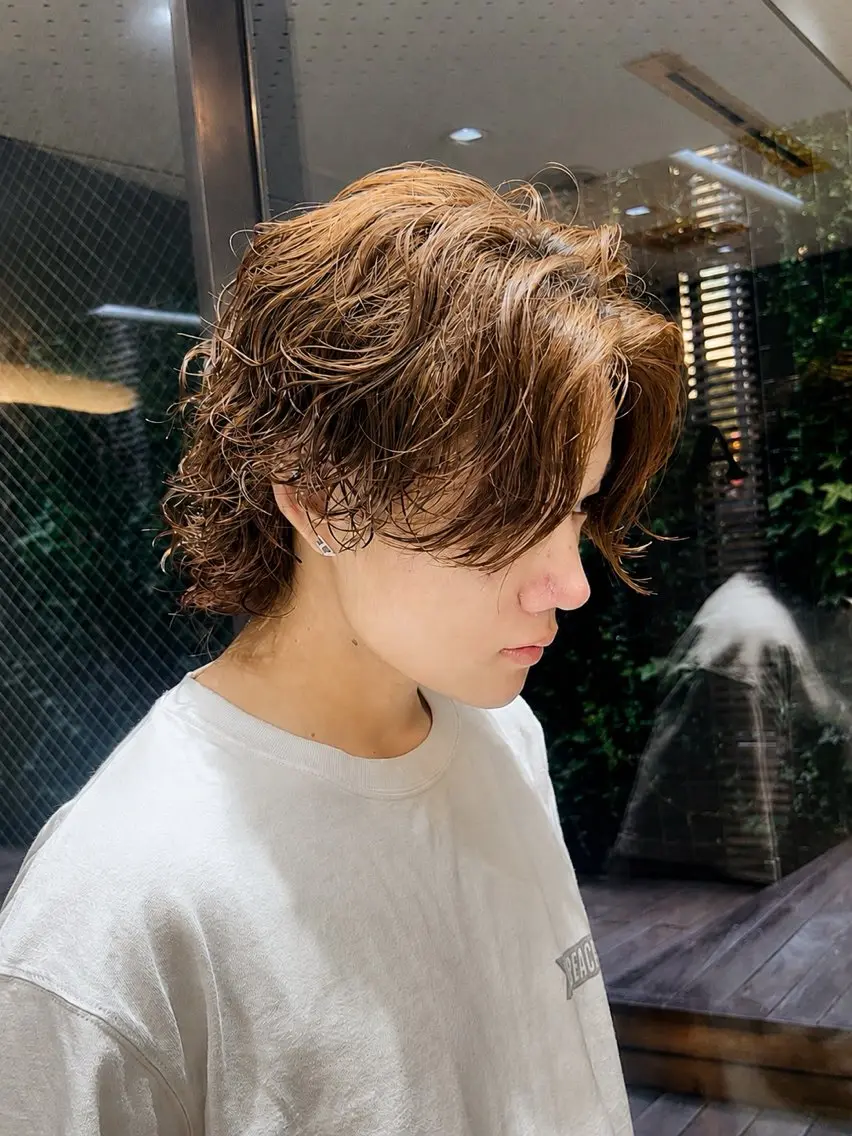 ミディアム パーマ メンズ カット パーマ トリートメント 🇺🇸サーフカール 🇺🇸ケンシロウのヘアスタイル