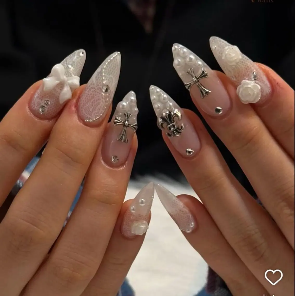 ネイル フレンチネイル キラキラネイル 韓国ネイル シンプルネイル ワンホンネイル ハンドネイル MEI Nailのネイルデザイン