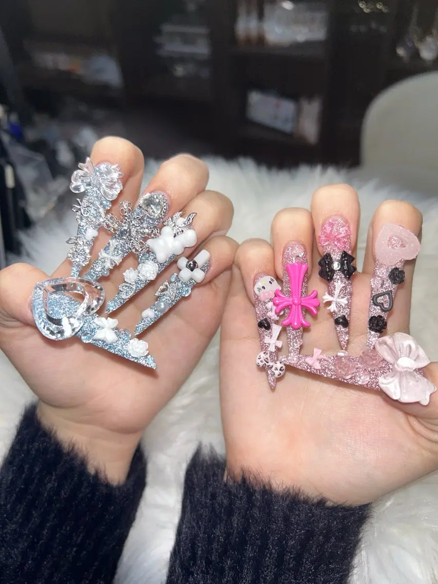ネイル アートネイル オーロラネイル チークネイル 長さ出し フットネイル ハンドネイル Chan nailsのネイルデザイン