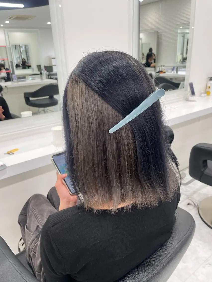 ロング カラー インナーカラー ラベンダー💜 グレージュ🩶のヘアスタイル