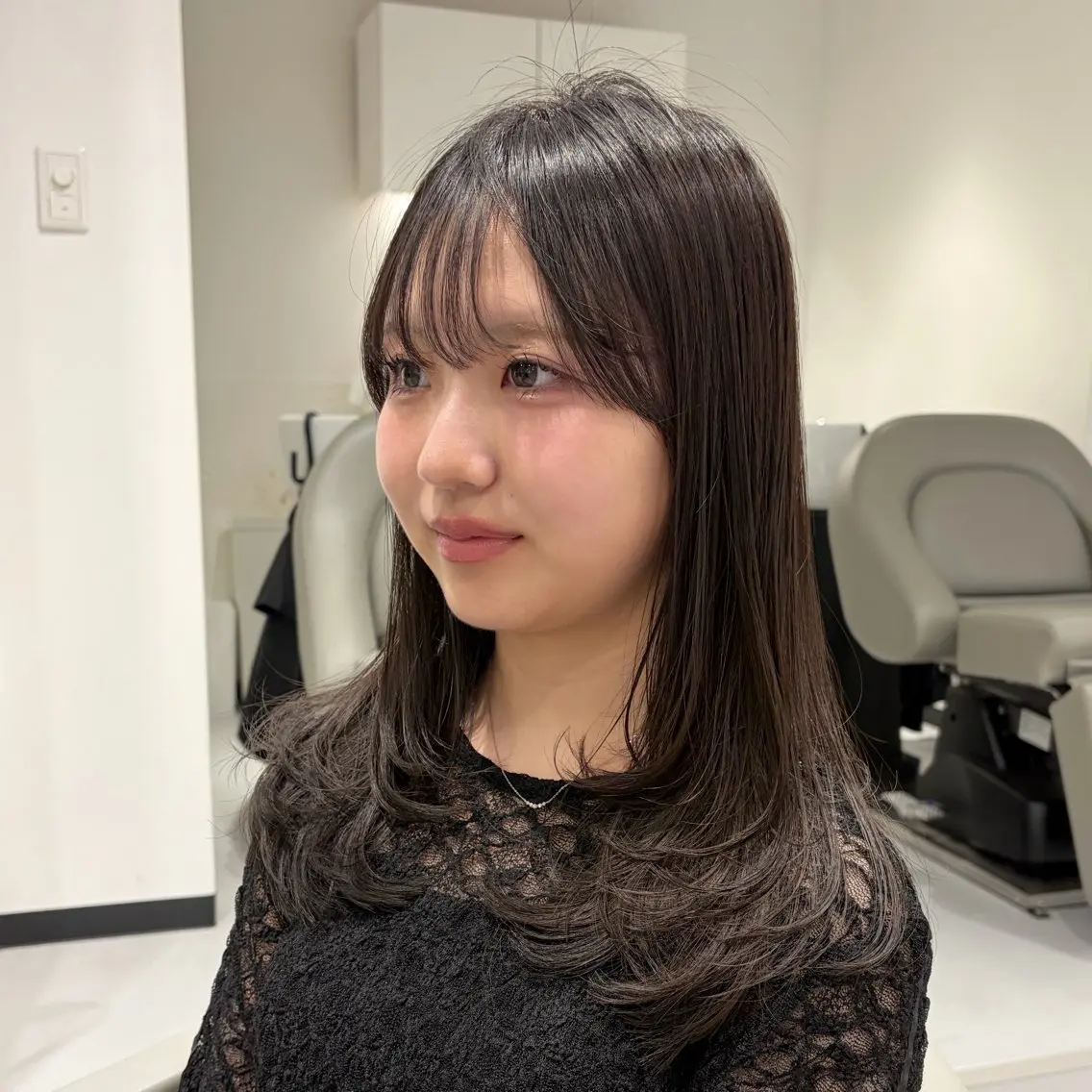 セミロング レイヤーカット レイヤー♡ショート 石川優奈のヘアスタイル