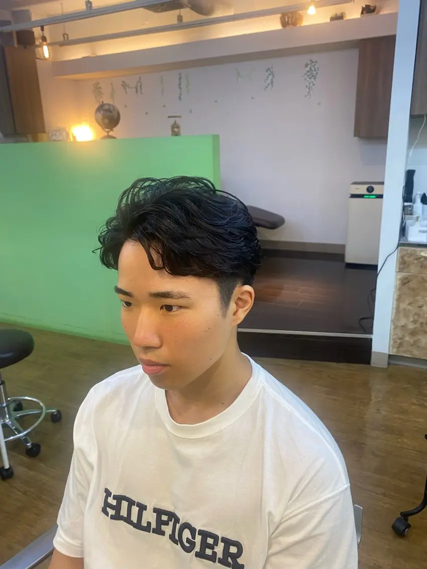 パーマ ヘアアレンジ メンズ フェザーパーマ メンズパーマ カット パーマ 20代〜40代 大塚🌱松原大将のヘアスタイル