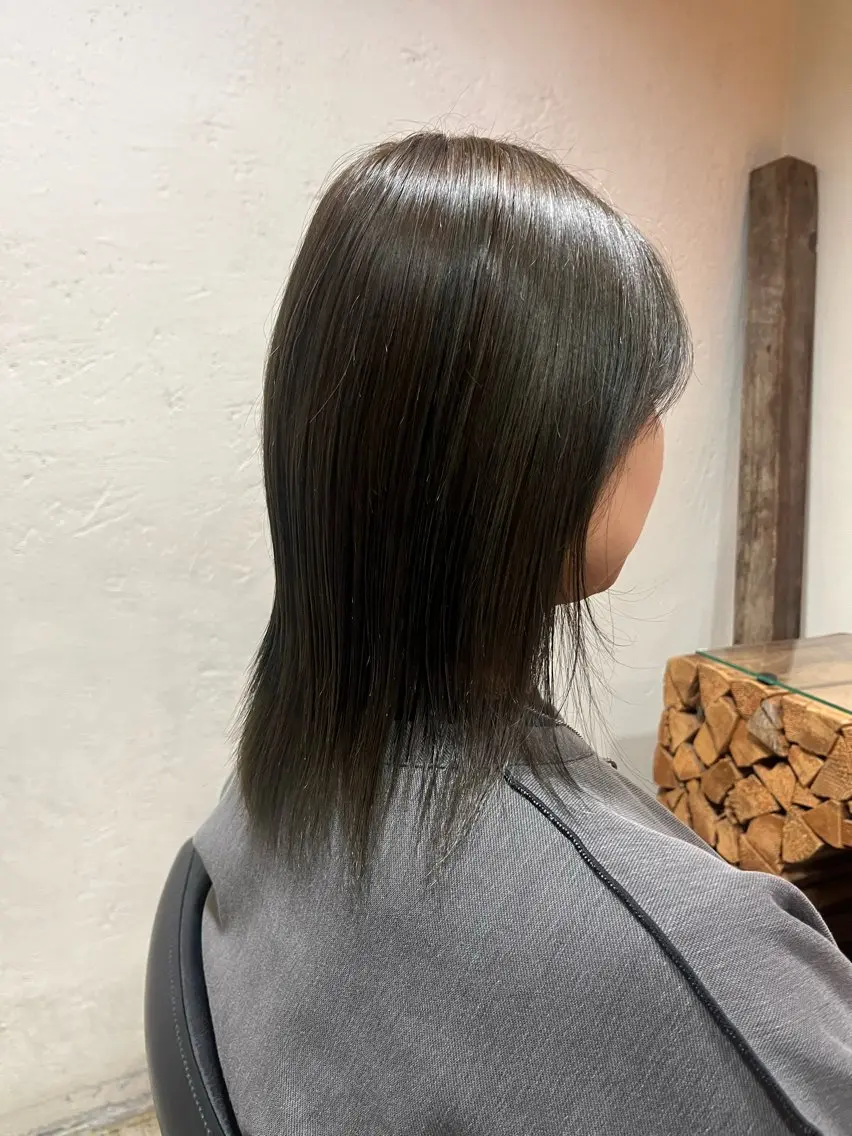 セミロング カラー 切りっぱなしボブ/ パーマ須藤優真のヘアスタイル