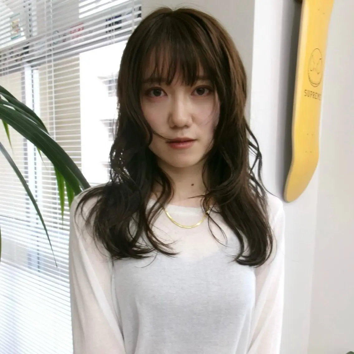ロング カラー グレージュ オリーブグレージュ オリーブグレー レイヤーカット カット ヘアカラー arisa/暖色 /伏見/レイヤーのヘアスタイル