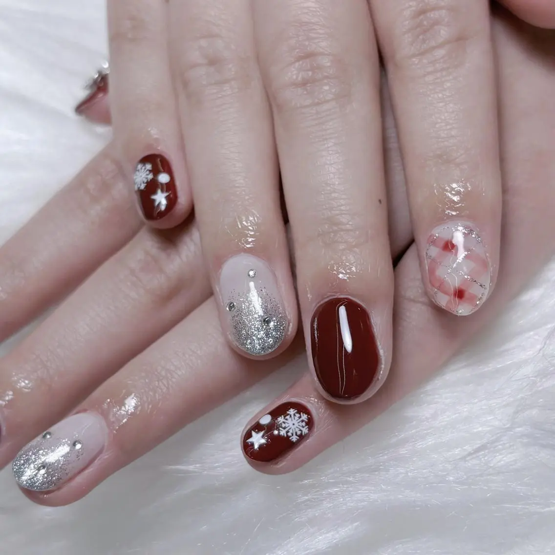 ネイル ハンドネイル ki🍒🍒 ki ツルツルネイルのネイルデザイン