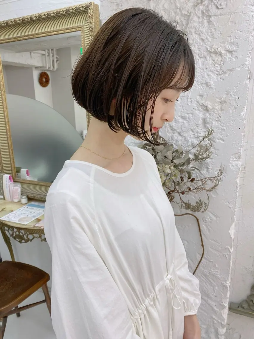 ショート カット 樋口 夏希のヘアスタイル
