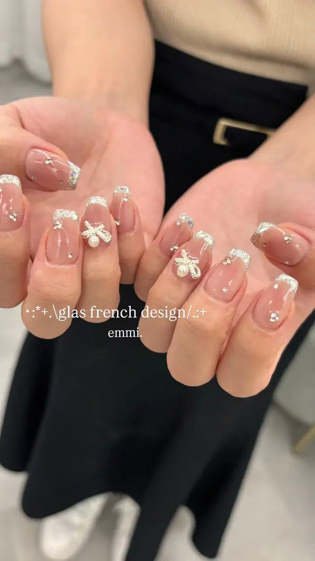 ネイル フレンチネイル ガラスフレンチ ハンドネイル emmi nailのネイルデザイン