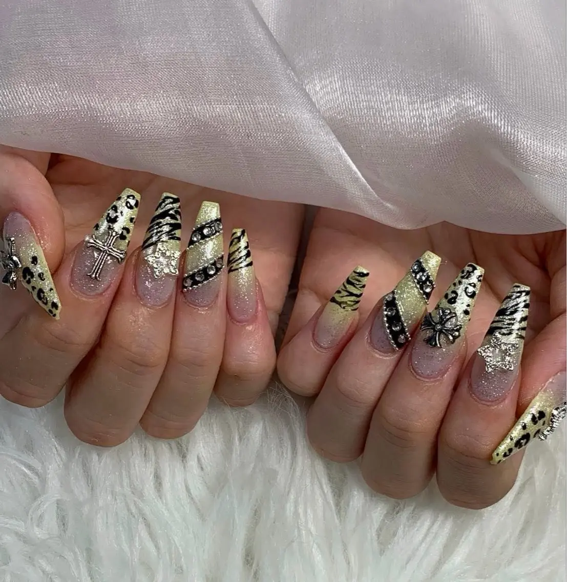 ネイル ハンドネイル Rinaky Amee Nailのネイルデザイン