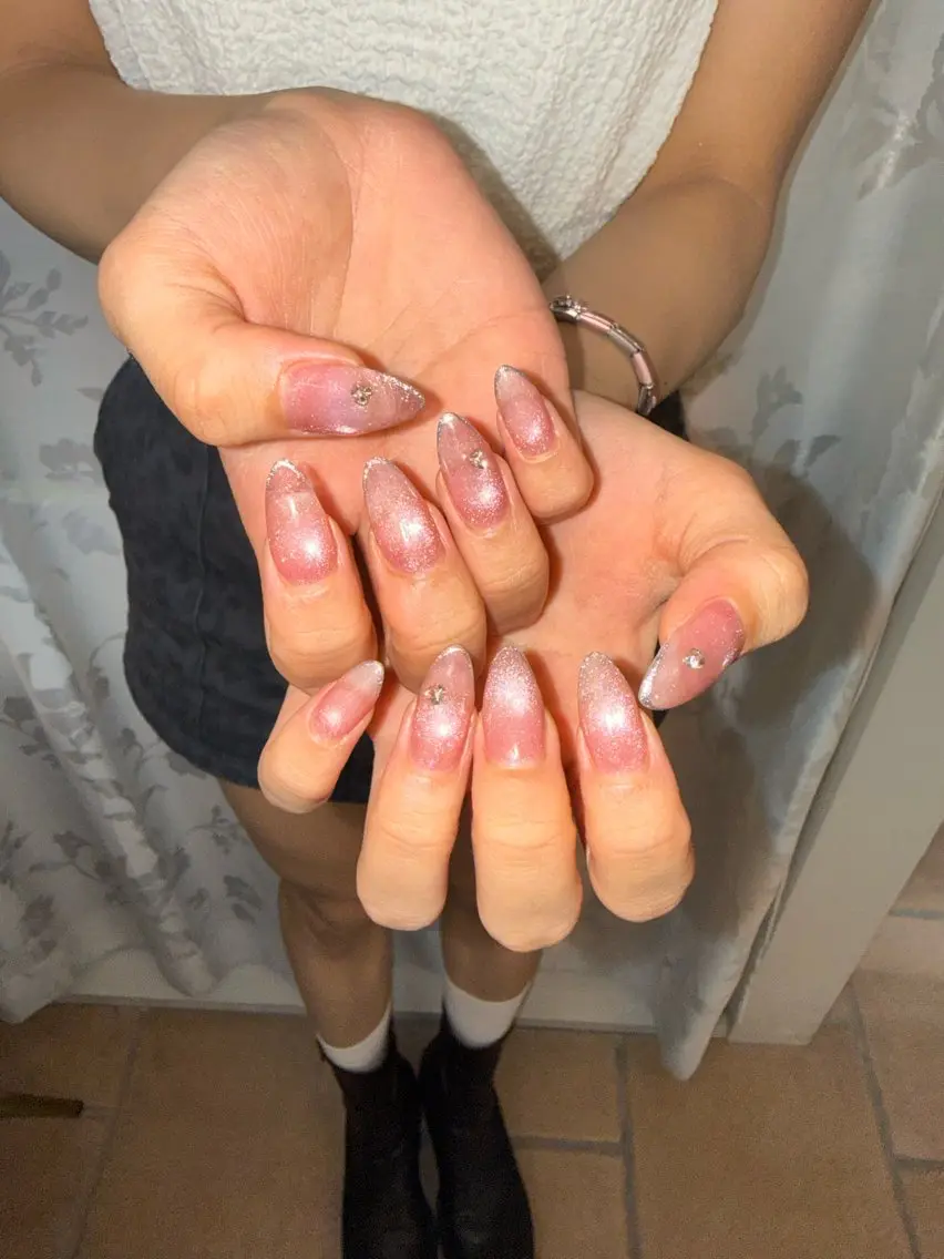 ネイル ハンドネイル 右田 里桜のネイルデザイン
