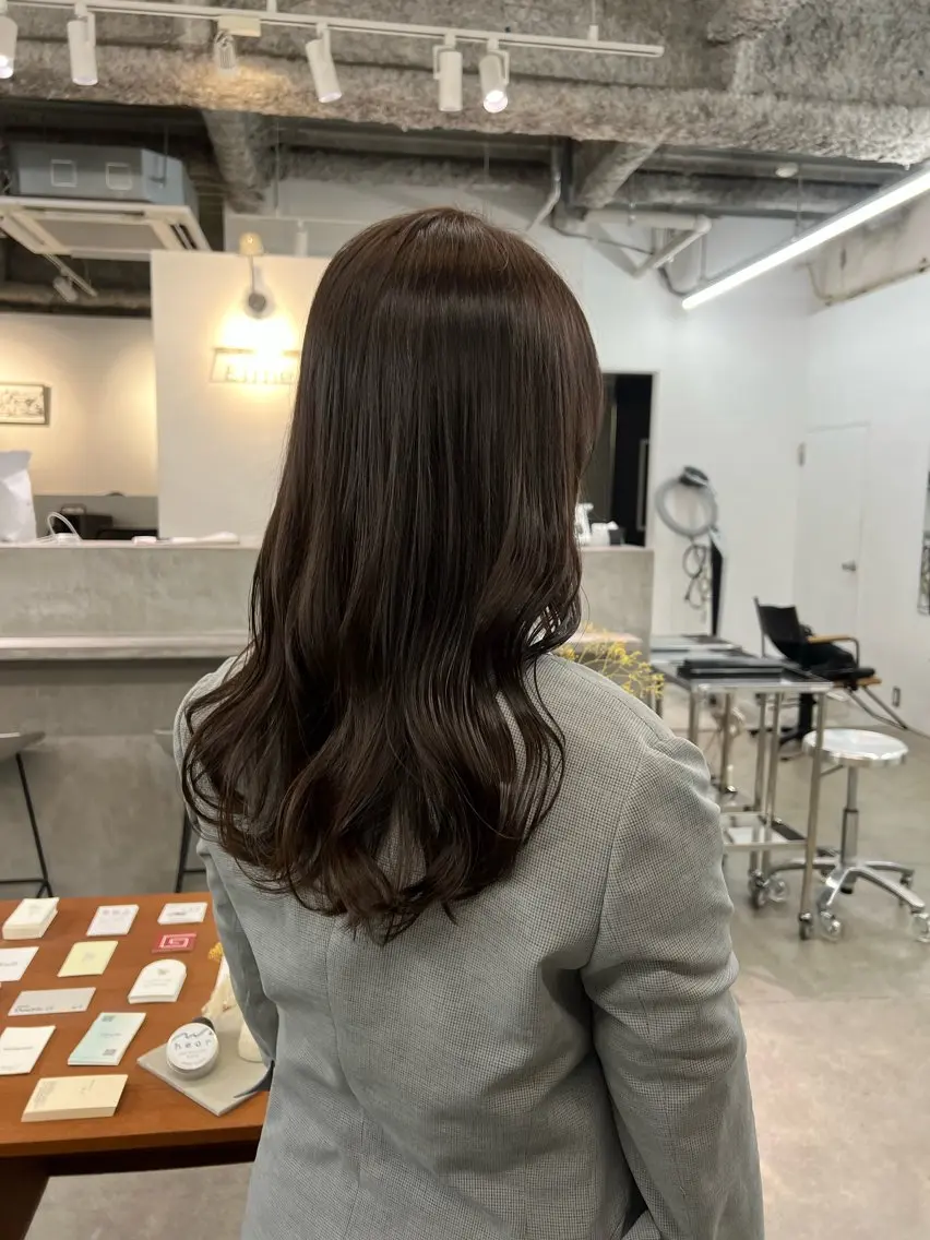 カット➕リタッチカラー🕊️(グレイカラー⭕️ブリーチ❌)の写真