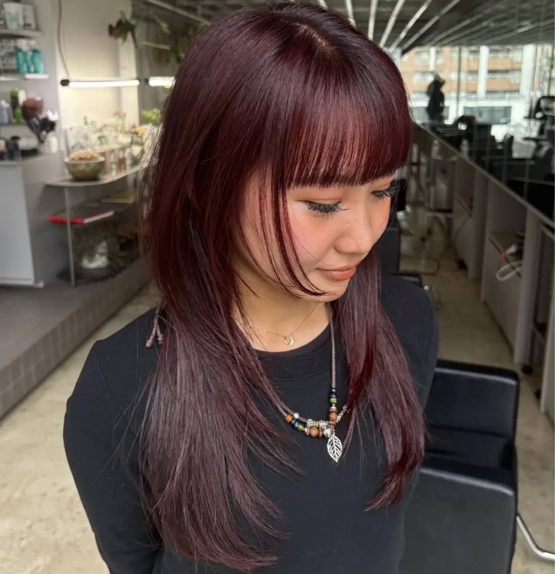 ミディアム カット ヘアカラー フジイ トワのヘアスタイル