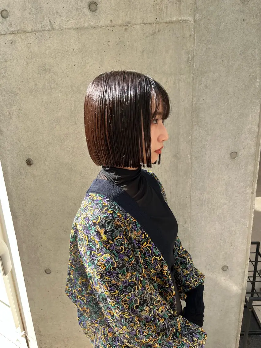 ミディアム カラー カット ヘアカラー トリートメント 縮毛矯正ボブ&顔まわ レイヤー♡TOMOEのヘアスタイル