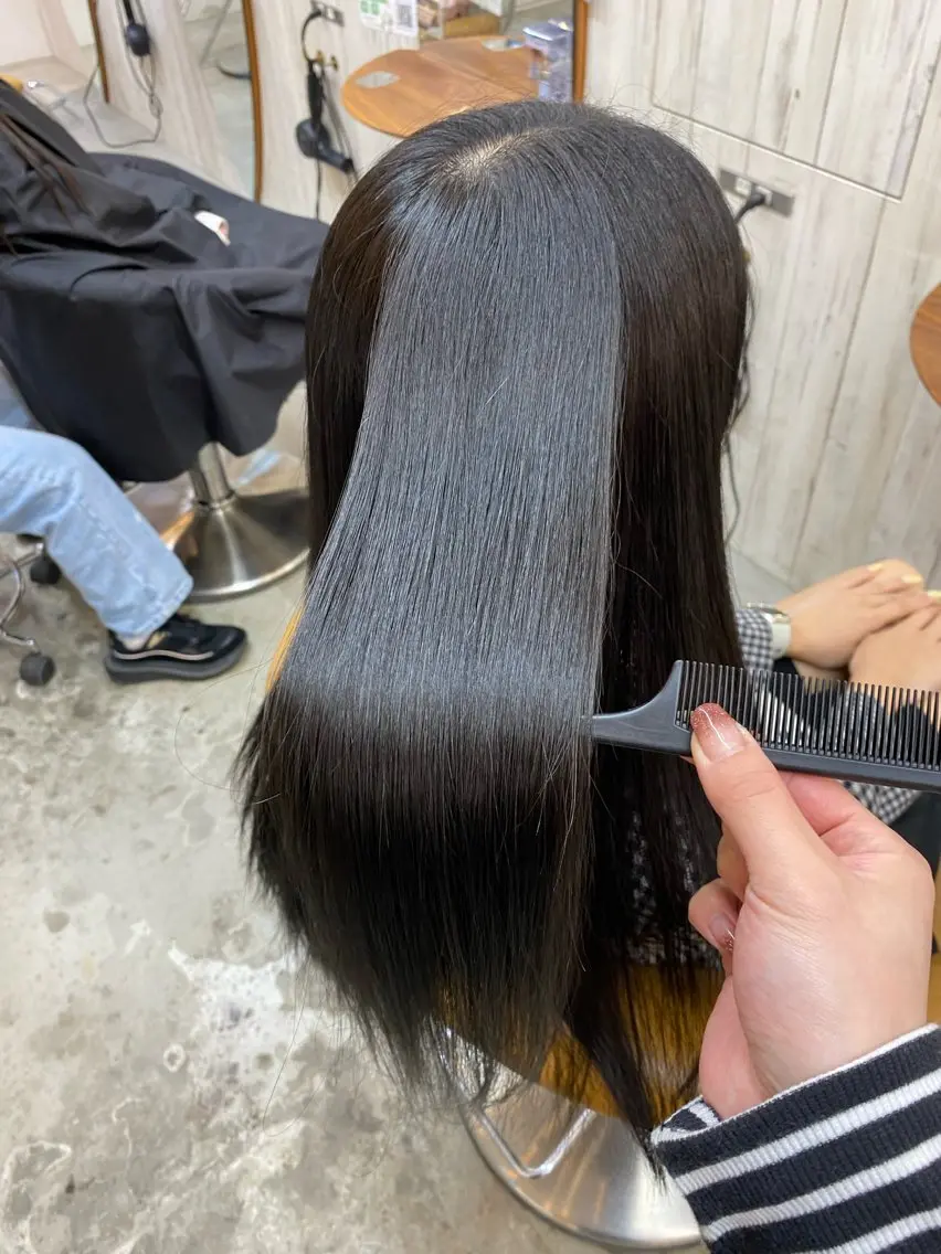ロング カラー 縮毛矯正 カット ヘアカラー 縮毛矯正 トリートメント 髪質改善縮毛矯正 ボブレイヤーRINAのヘアスタイル