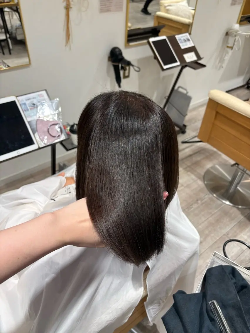 カラー アッシュ ヘアカラー ブリーチカラー/茨木 𝙨𝙖𝙠𝙞💚のヘアスタイル