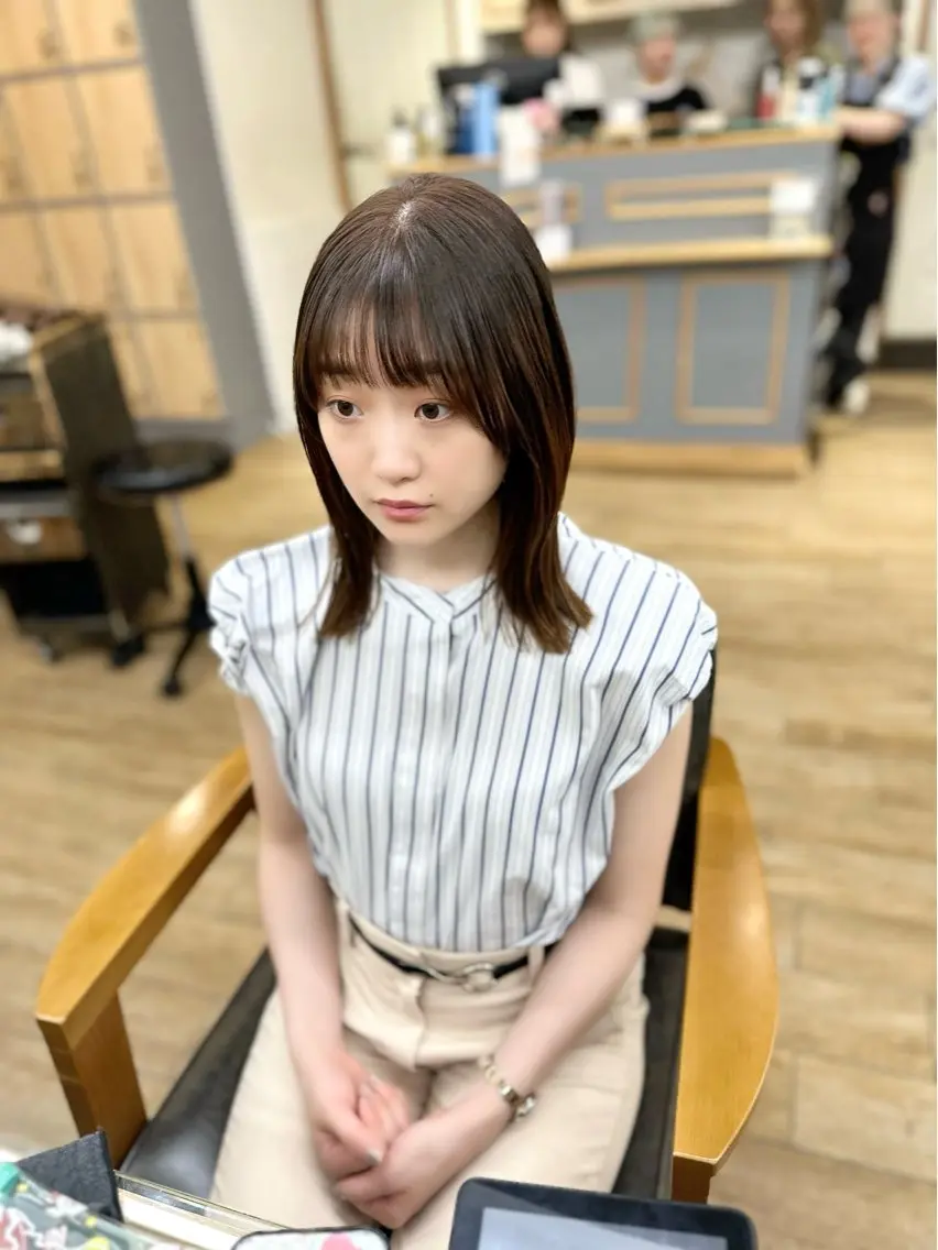 ミディアム カラー パーマ ヘアアレンジ メンズ キッズ レイヤーカット/ 巻ける縮毛矯正のヘアスタイル