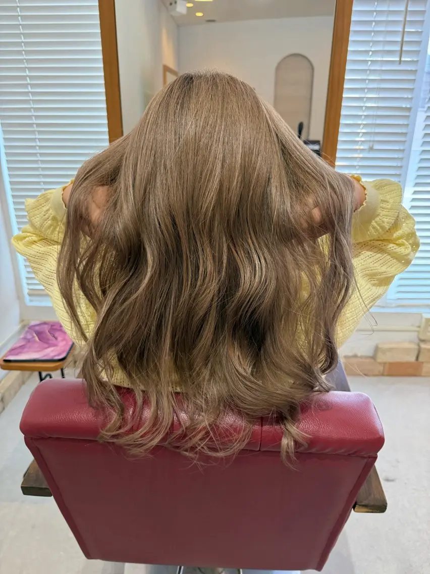 ロング カラー 今雪 聡美のヘアスタイル