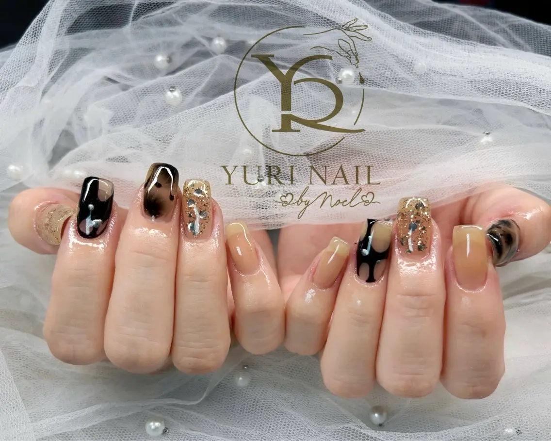 ネイル チークネイル フットネイル グラデーション 韓国ネイル 持ち込み ハンドネイル フットネイル ハンドケア YURI Nail NARITAのネイルデザイン
