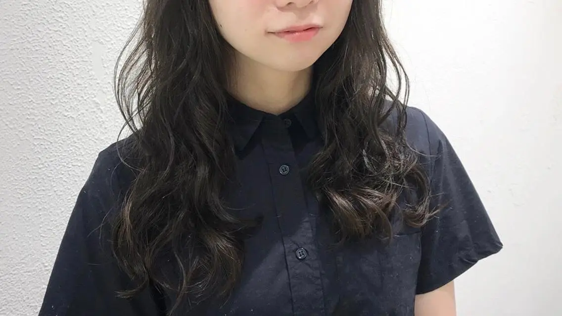 セミロング カラー 当日予約🆗✂︎ ウエモト タクのヘアスタイル