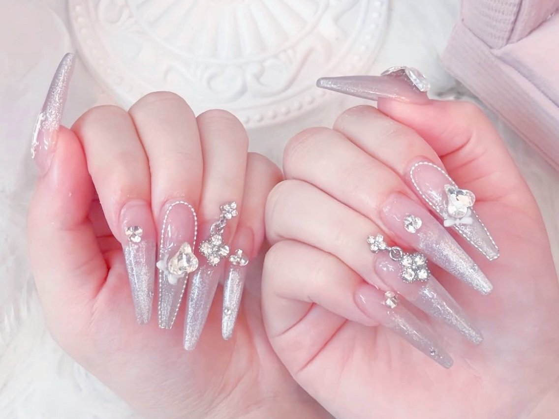 ネイル ハンドネイル ハンドケア REI NAILS SALONのネイルデザイン