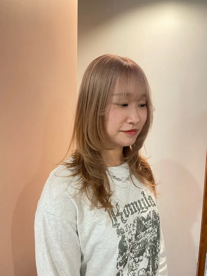 セミロング ヘアカラー ゆるふわガーリーst yle🩰yuukaのヘアスタイル