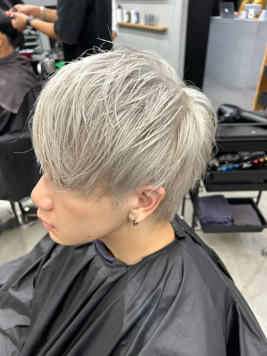 ショート カラー メンズ メンズブリーチ ブリーチ シルバー N/デザインカラー 🌿ナギのヘアスタイル