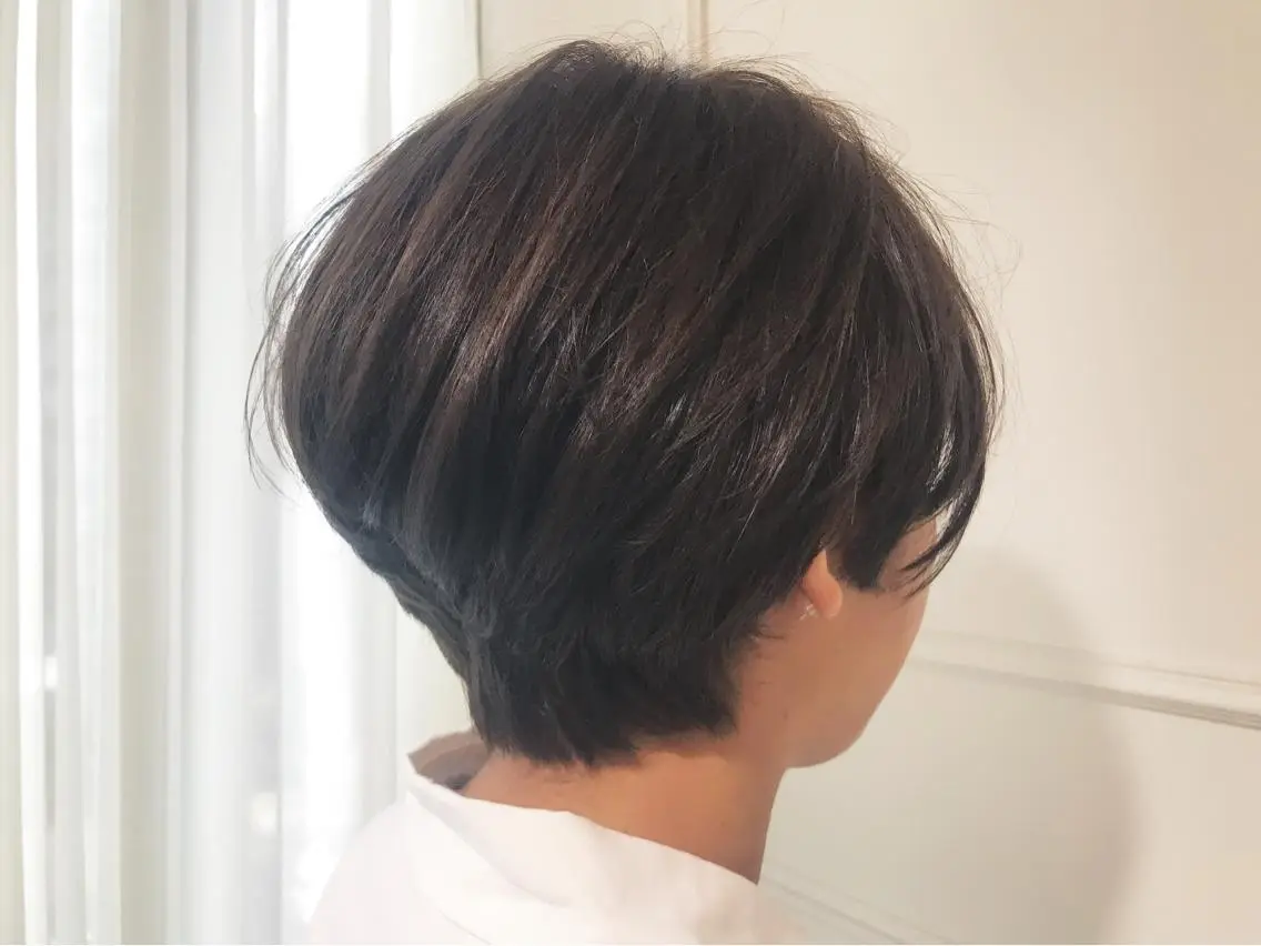 ショート 黒神 浩之のヘアスタイル