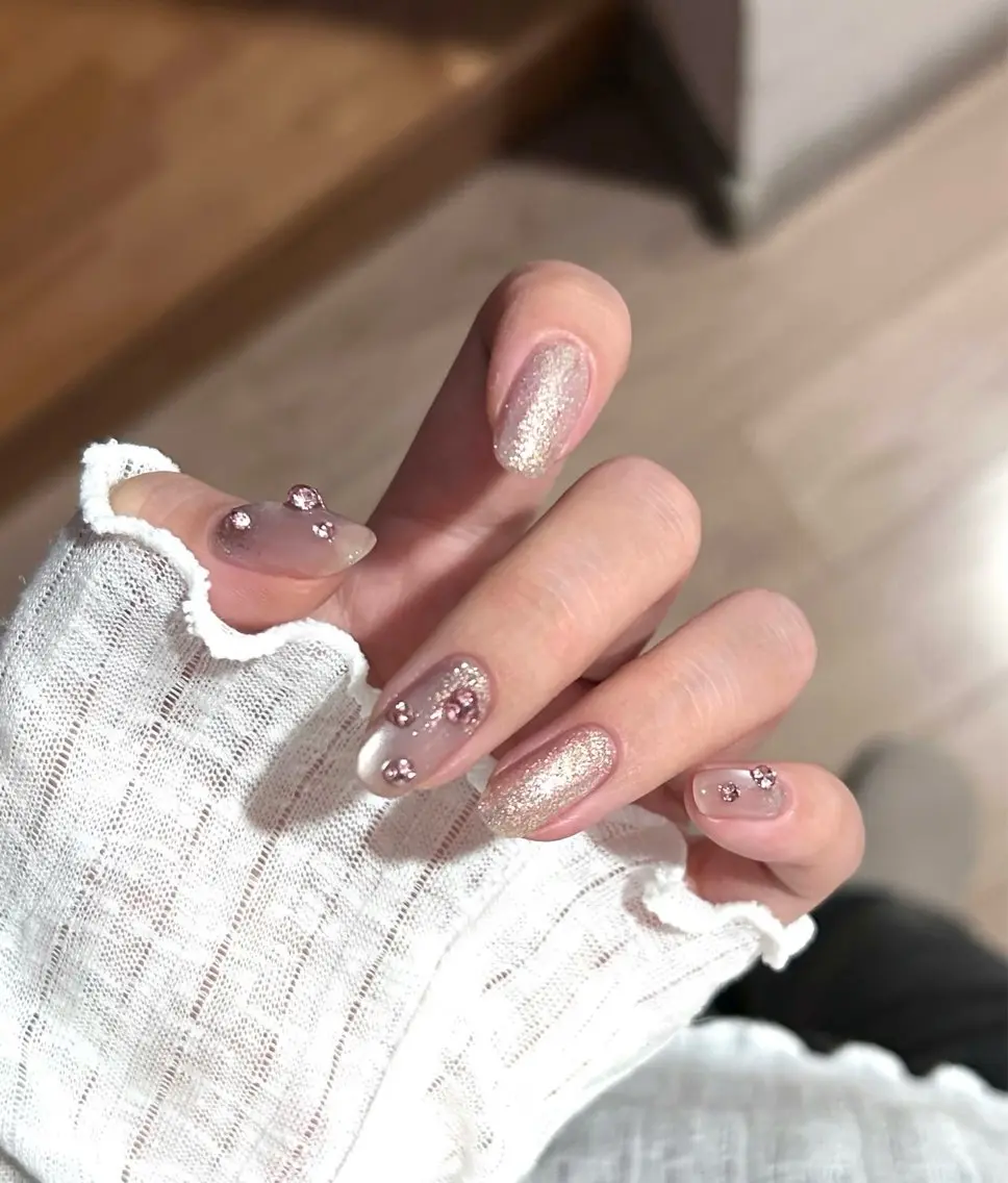 ネイル アートネイル フレンチネイル マグネットネイル ミラーネイル オフィスネイル ハンドネイル Blossom nail_研修のネイルデザイン