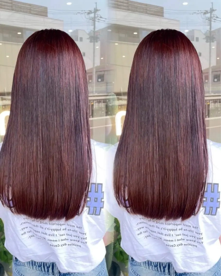 ロング カラー ブリーチ ボルドーカラー 透明感カラー ブリーチなしカラー レッドカラー ヘアカラー トリートメント Cinci💛いつか 💛透明感カラーのヘアスタイル