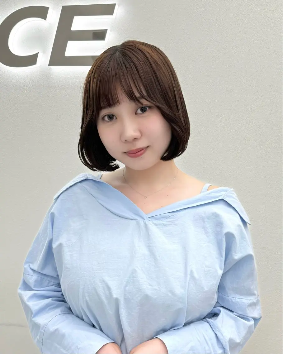 ショート カラー ヘアアレンジ カット ヘアカラー トリートメント ヘッドスパ ヘアセット 縮毛矯正🤍 ボブ/ HIKARIのヘアスタイル