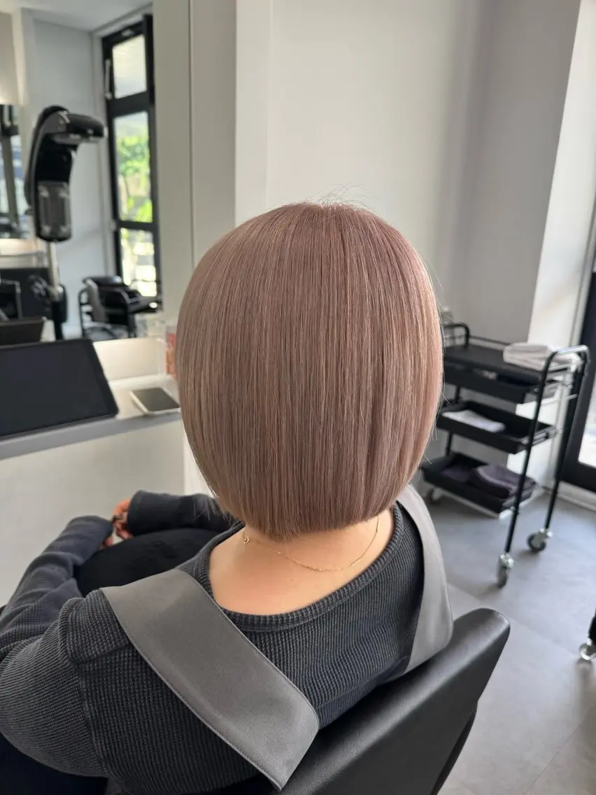 ショート カラー ベージュカラー ブリーチ ヘアカラー number竪町/ 中島 涼葉のヘアスタイル