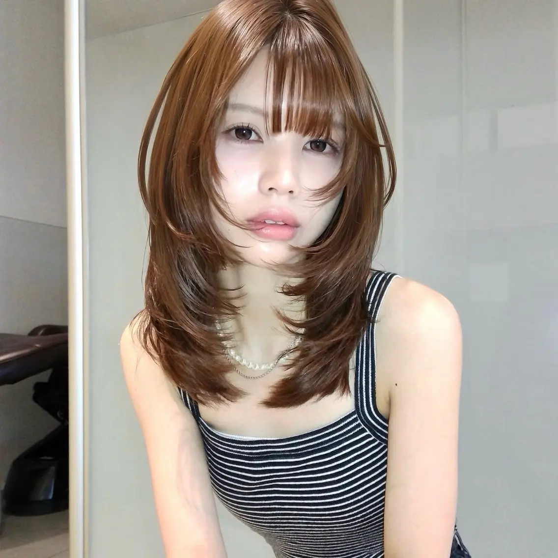 セミロング カラー 顔まわりレイヤー レイヤーカット カット ヘアカラー トリートメント みずき/銀座 レイヤーカットのヘアスタイル