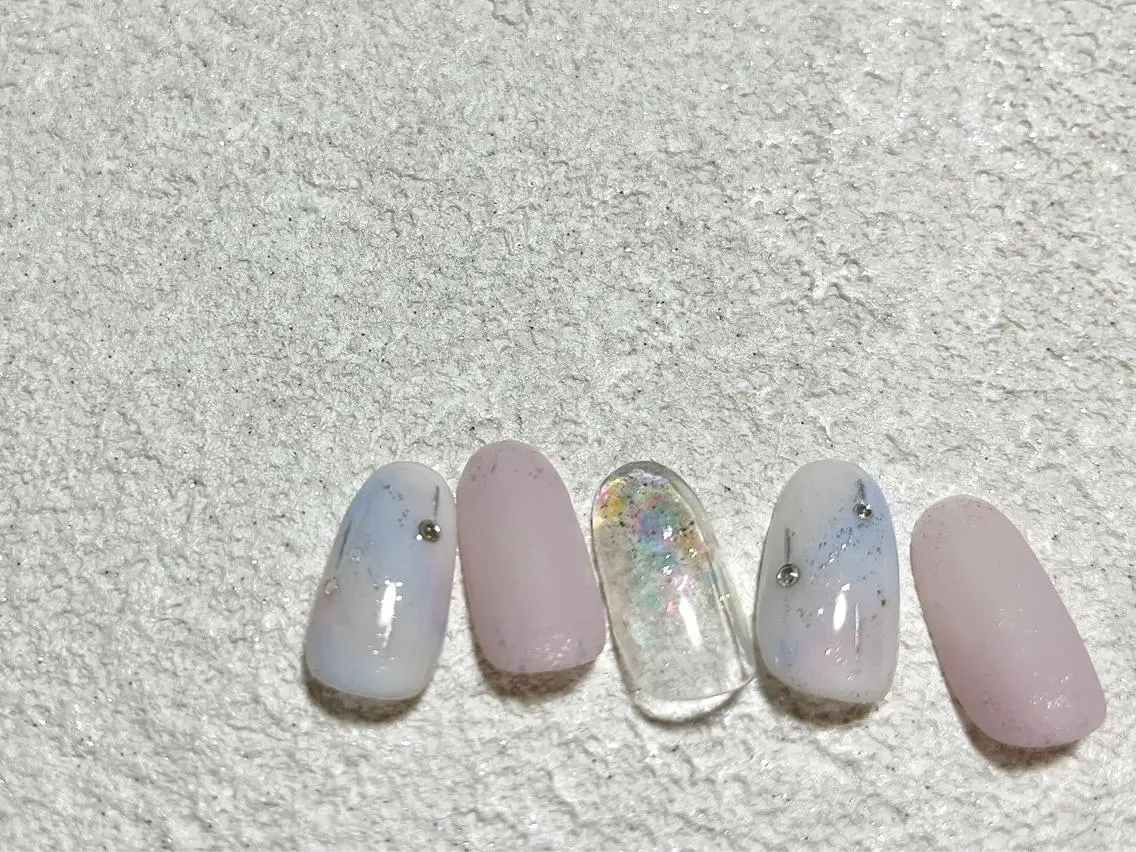 ネイル オーロラネイル フラワーネイル フットネイル フレンチネイル ジェルネイル mogunail &blowのネイルデザイン