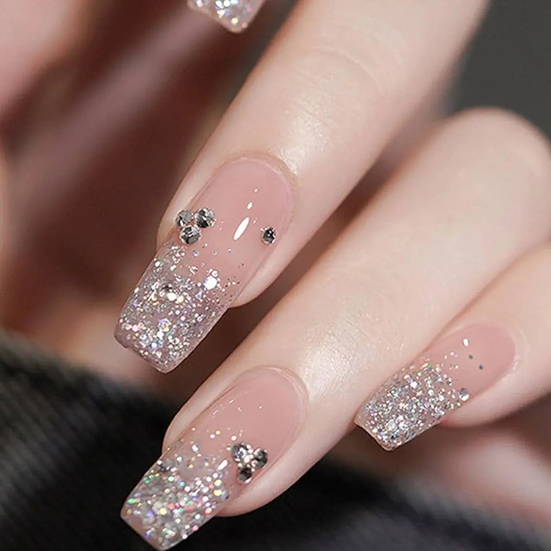 ネイル グラデーション Glitter Nailのネイルデザイン