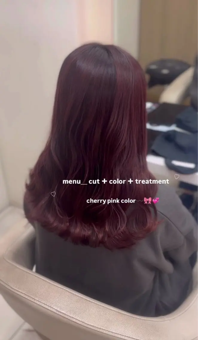 セミロング カット ヘアカラー 🎀さ こﾁ🎀のヘアスタイル