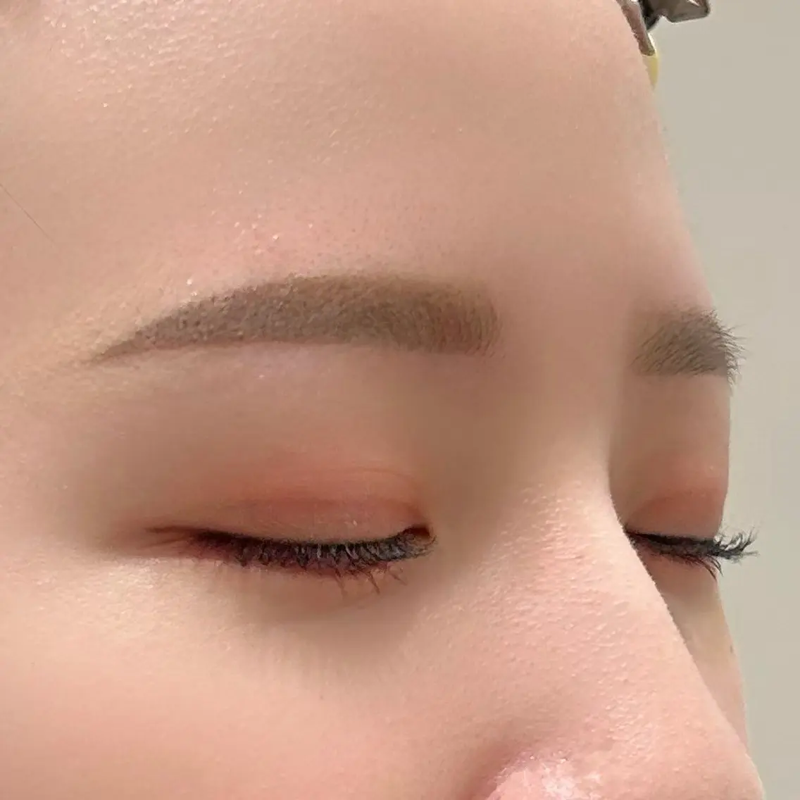 アイブロウ 眉毛ワックス脱毛 koa. miranのマツエク・マツパデザイン