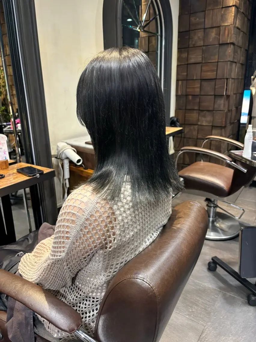 ミディアム アッシュ アッシュグレー MINXginza タイラミユネのヘアスタイル