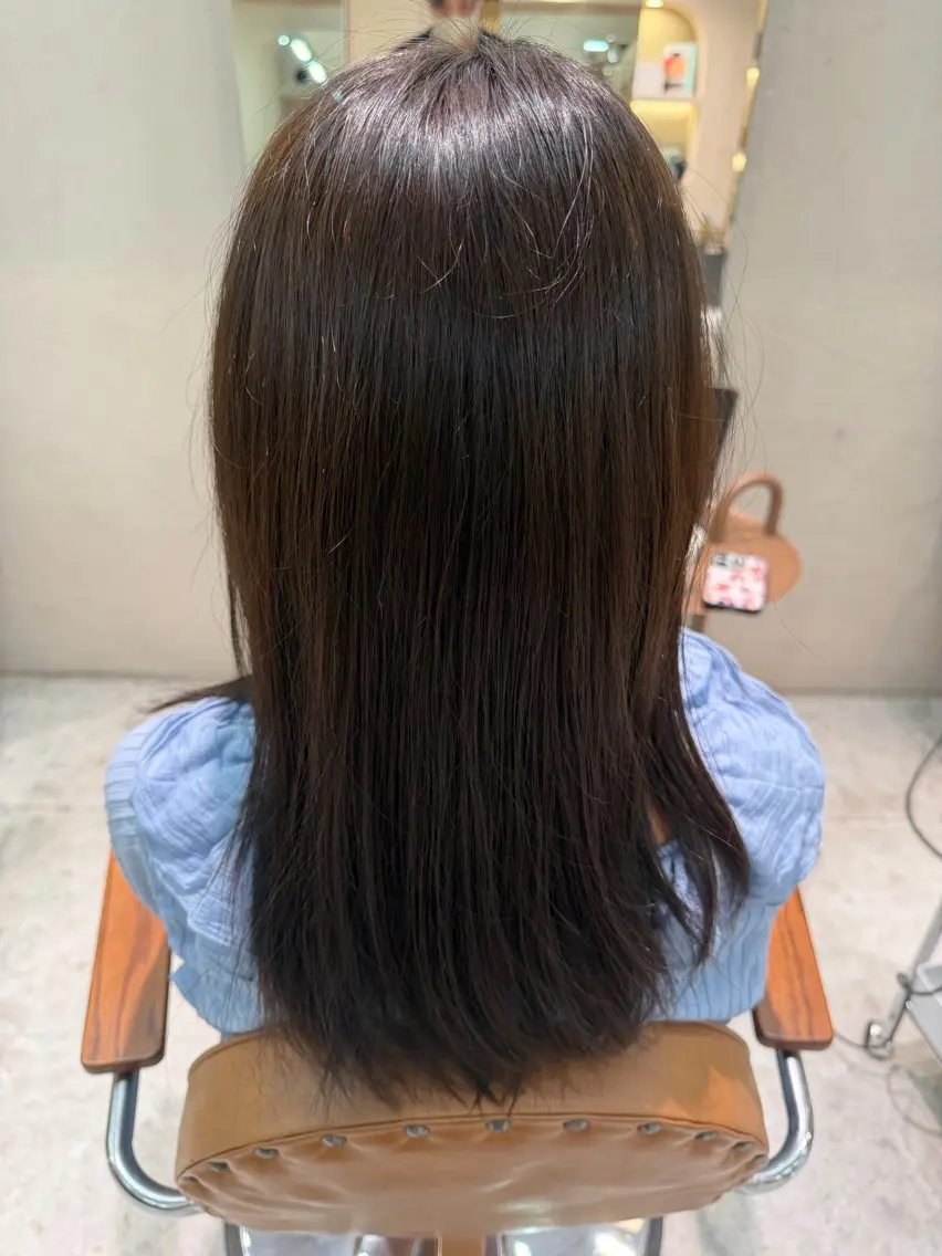 カラー 岡崎 玲旺のヘアスタイル