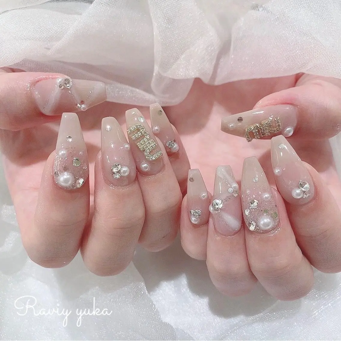 ネイル グラデーション ラメ(グリッター) マグネットネイル ミラーネイル ニュアンスネイル ハンドネイル Lumi de nailsのネイルデザイン