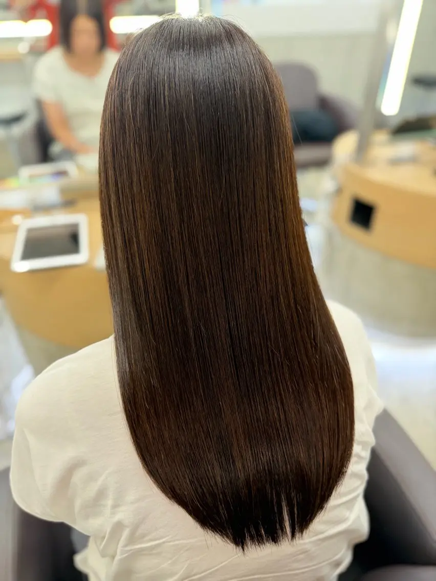 セミロング トリートメント 酸性ストレート クワハタ ショウタのヘアスタイル