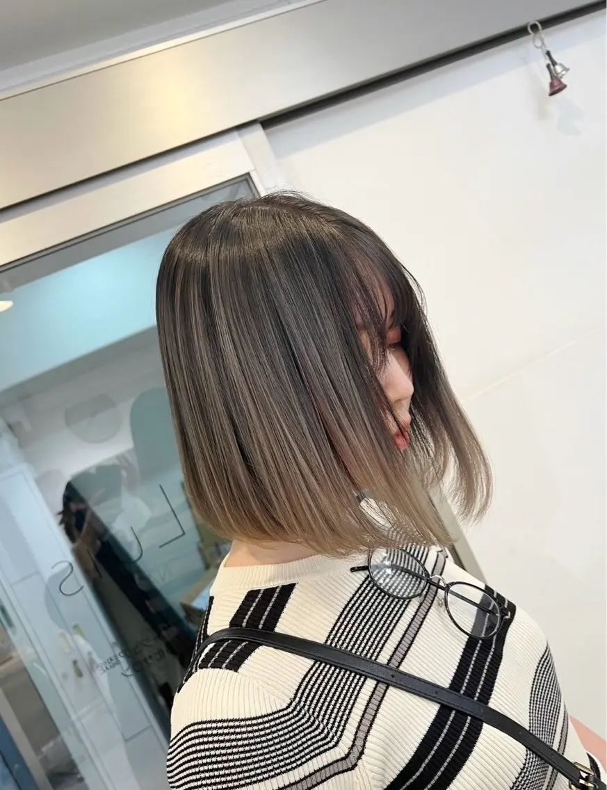 ショート カラー バレイヤージュ ベージュカラー レイヤーカット 指名数No.1 /NAOYAのヘアスタイル