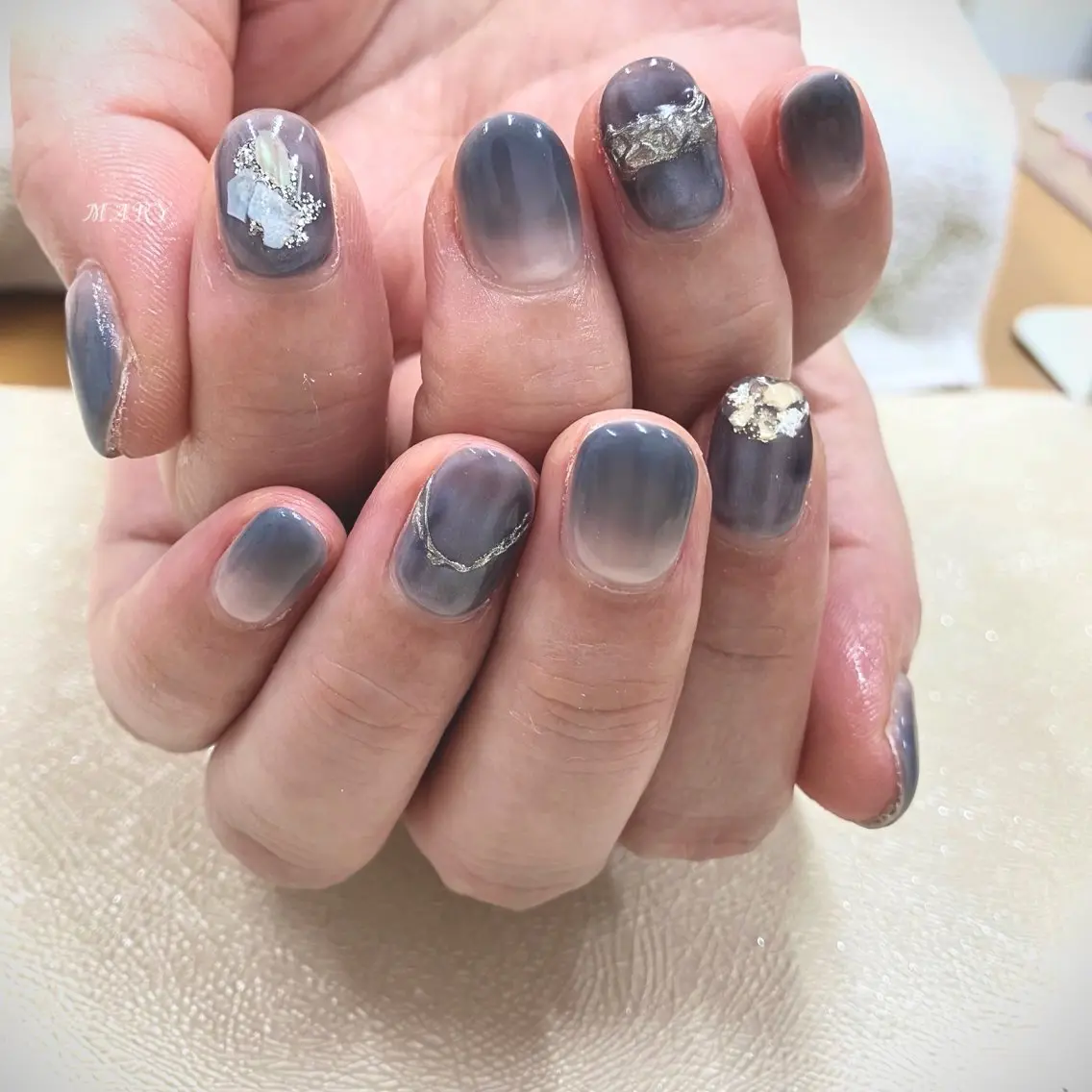 ネイル ブルー グラデーション マグネットネイル ニュアンスネイル ハンドネイル Mary nail .narumiのネイルデザイン