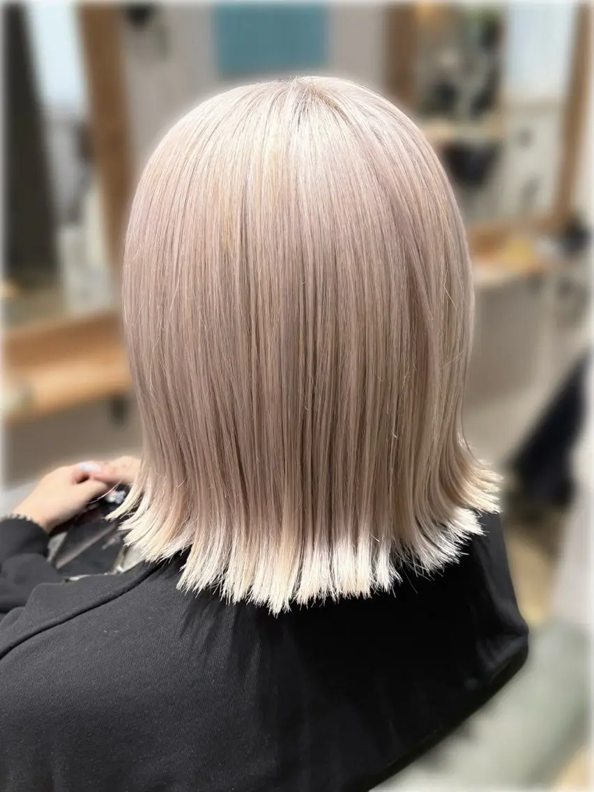 ミディアム カラー ブリーチ ケアブリーチ ダブルカラー ハイトーンカラー ヘアカラー ハイトーンカラー シールエクステのヘアスタイル