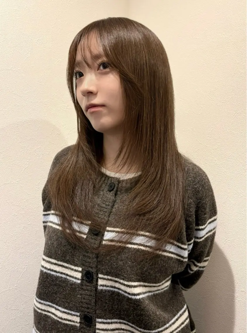 カラー ベージュカラー ヘーゼル ヘアカラー なんば、心斎橋🍓 ハイトーンnicoのヘアスタイル