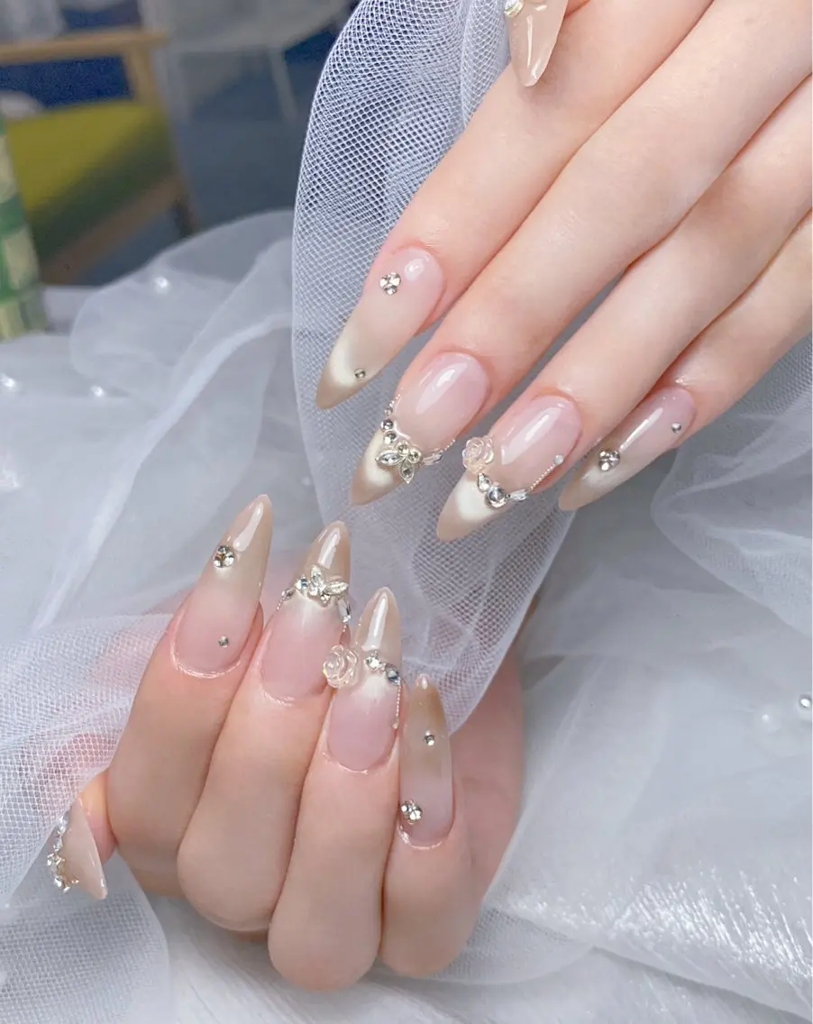 ネイル 成人式 韓国ネイル ロングネイル マグネットネイル 大理石ネイル(マーブル) ハンドネイル Sanie Salonのネイルデザイン