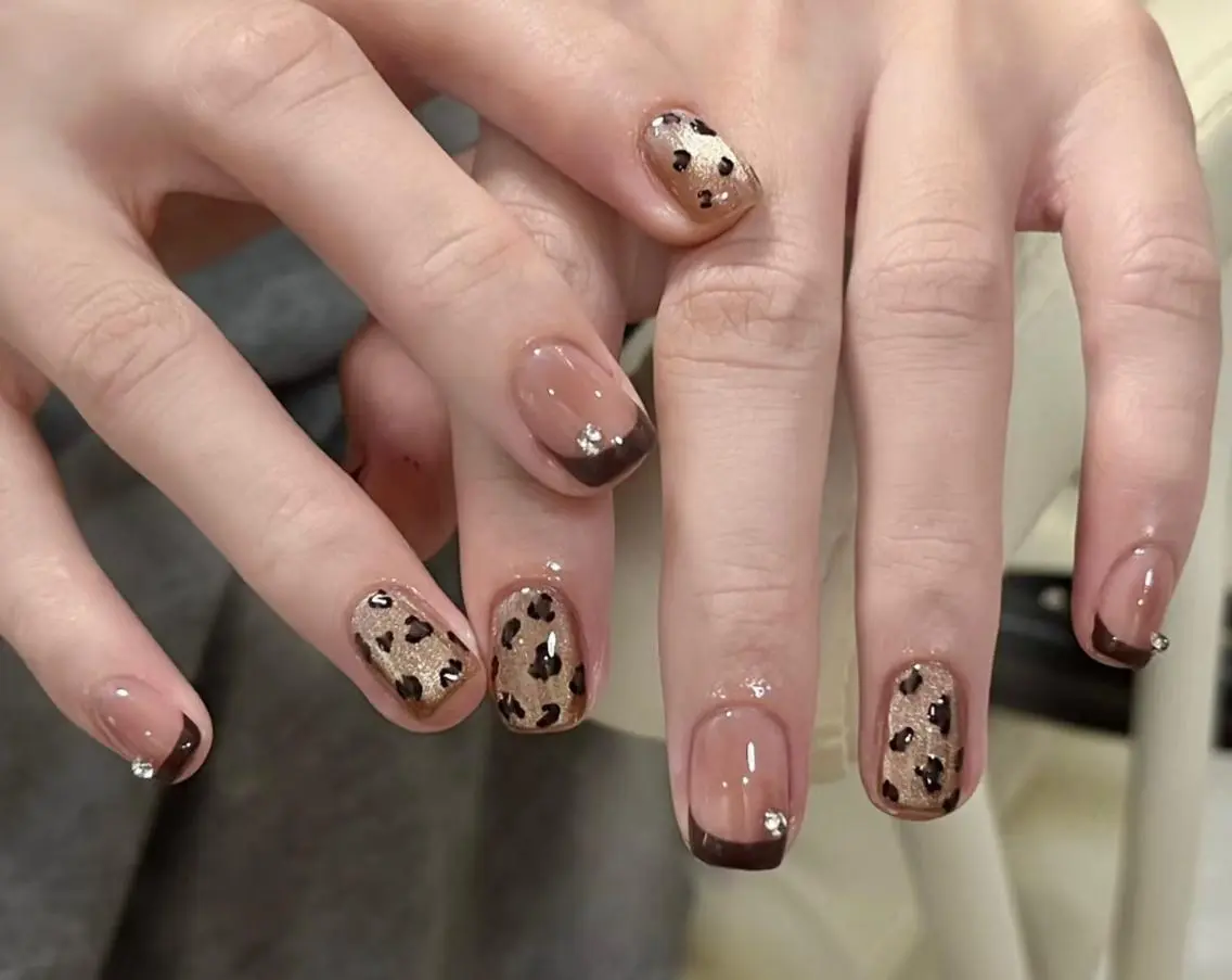 ネイル ハンドネイル 🎀 Ayaka_nailのネイルデザイン