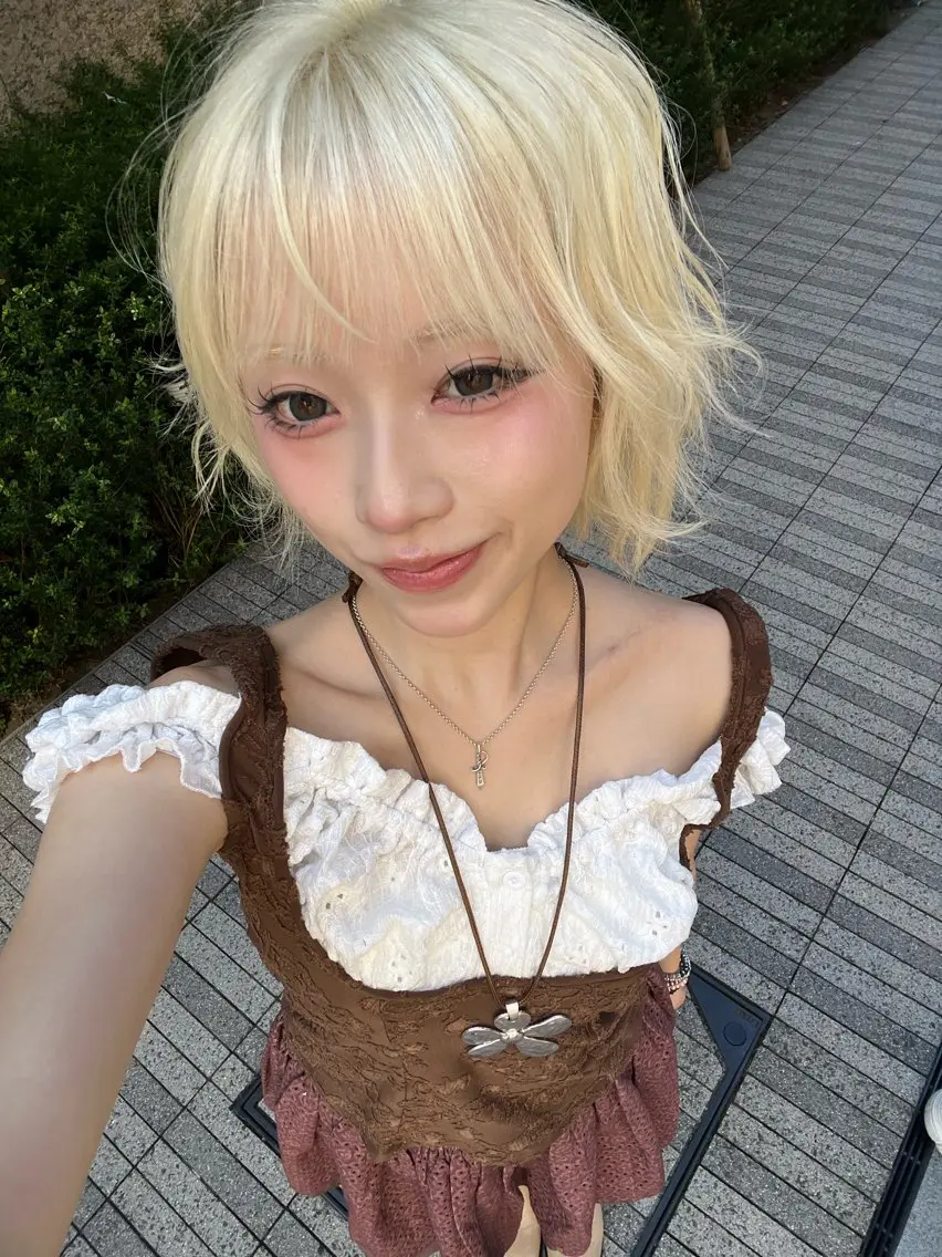 カラー ショートボブ ブロンド ボブ 盛れる顔周り✨韓国式 レイヤーkanatoのヘアスタイル