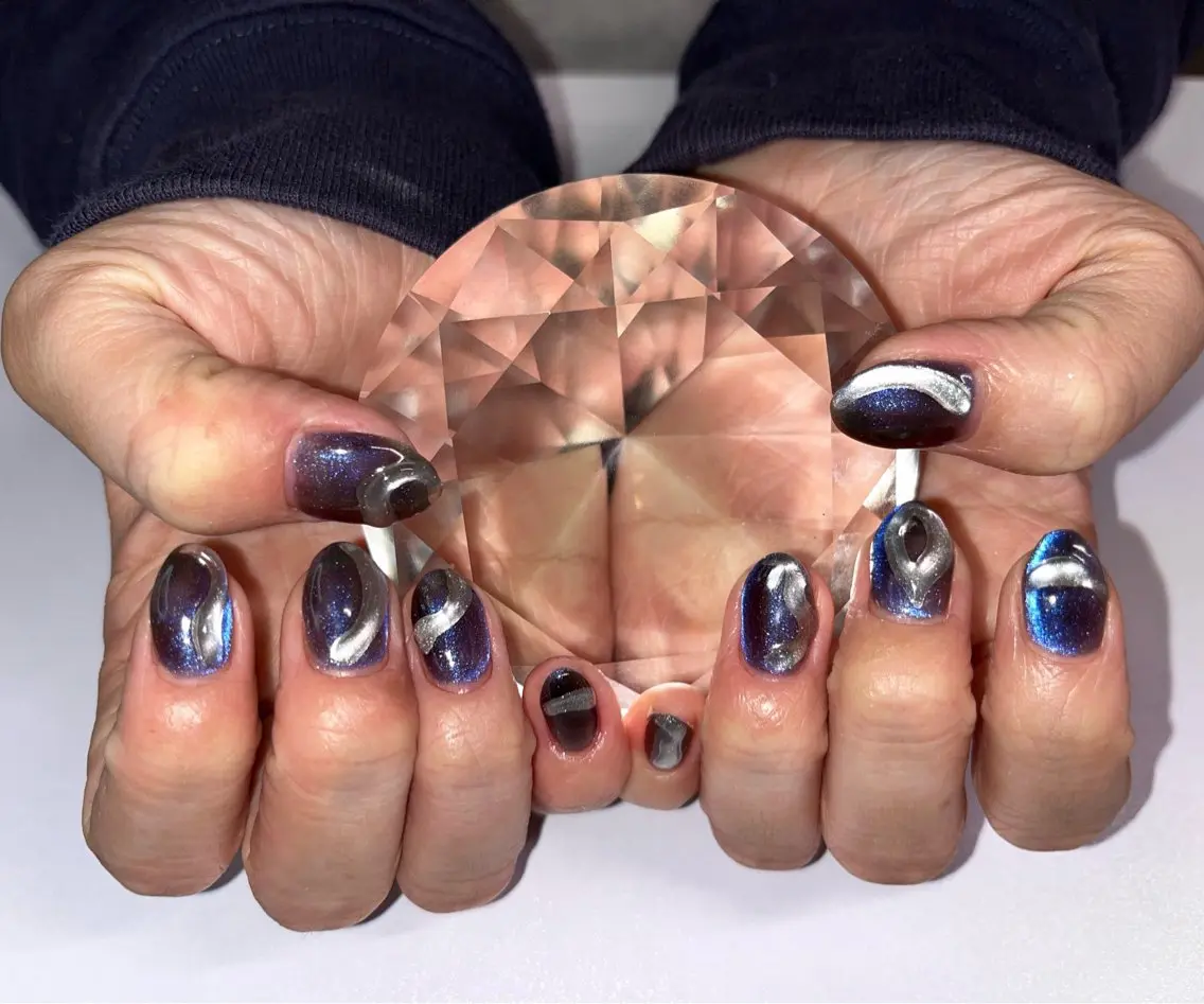 ネイル マグネットネイル ニュアンスネイル オフィスネイル ワンカラーネイル シンプルネイル プライベートサロン N's Nailのネイルデザイン