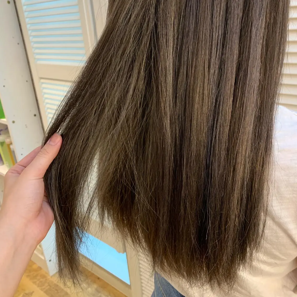 カラー ハイライトカラー 天野 利咲のヘアスタイル
